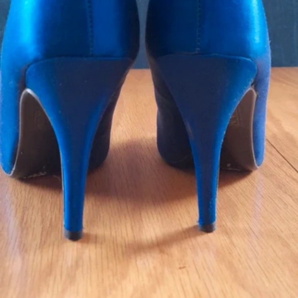 Chic Blue Women's Heels - Picture 5 of 7